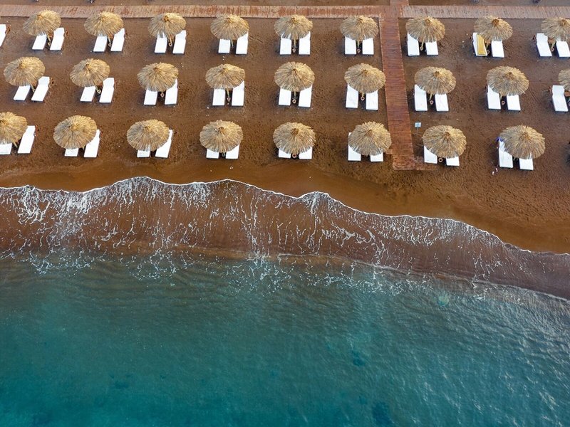 Rubi Platinum Sign 10 - Beach