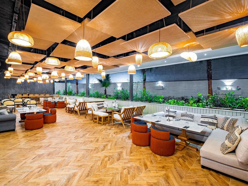 Rubi Platinum Sign 34 - Restaurant