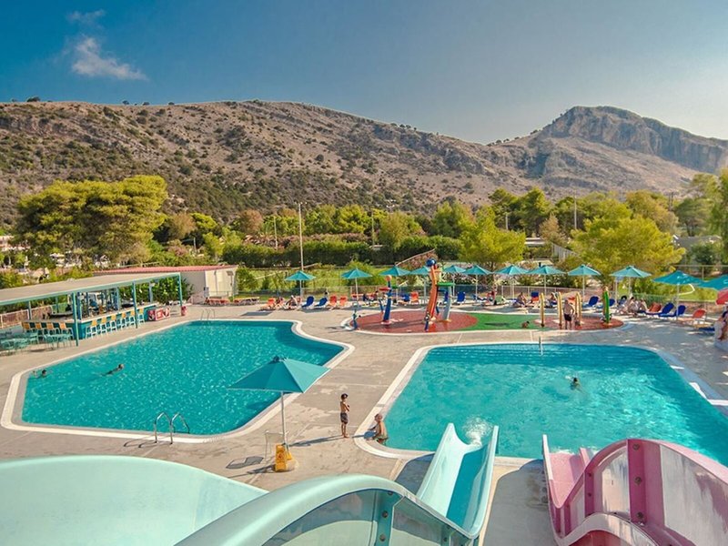 Kalogria Beach Hotel 9