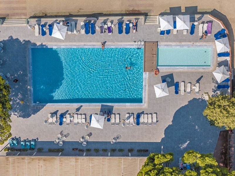 Kalogria Beach Hotel 11