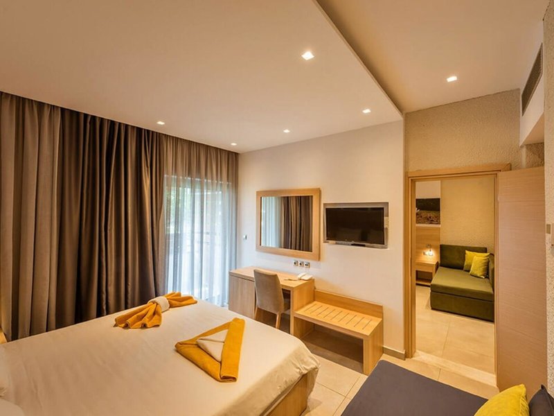 Kalogria Beach Hotel 37