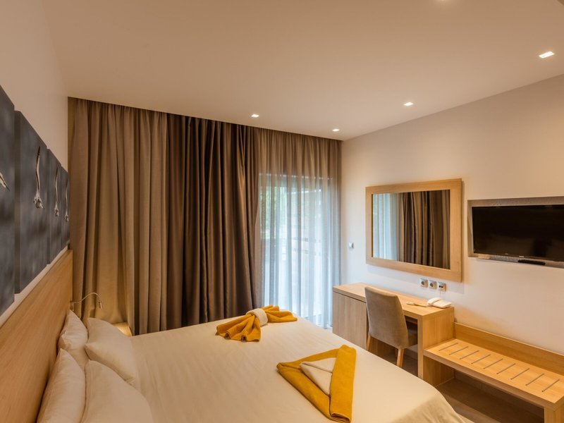 Kalogria Beach Hotel 40