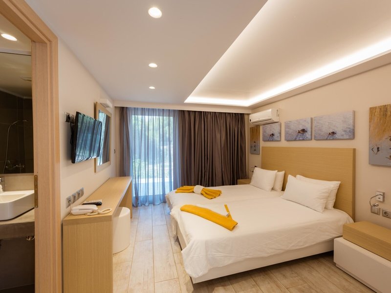 Kalogria Beach Hotel 41