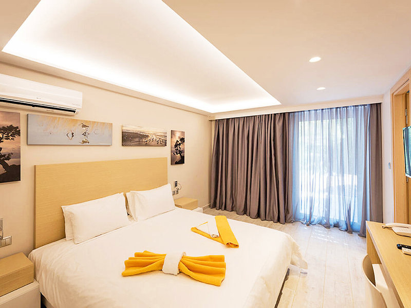 Kalogria Beach Hotel 3