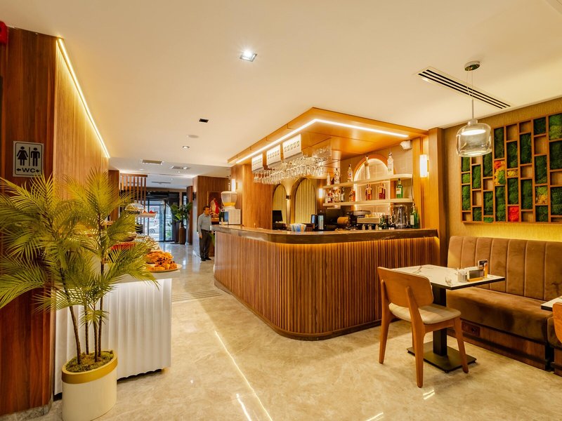 Frt Airlines Otel 10