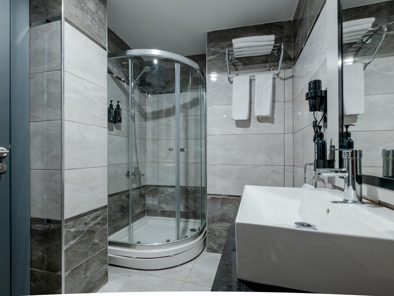 Frt Airlines Otel 24