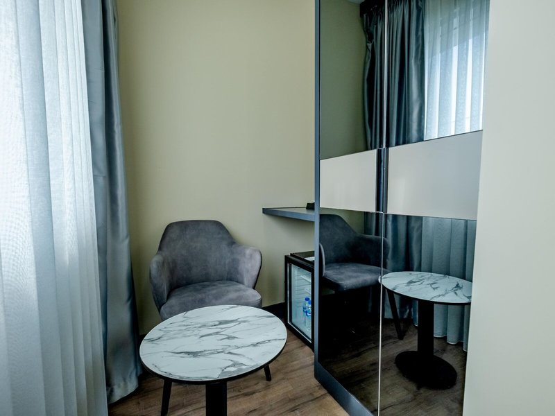 Frt Airlines Otel 40