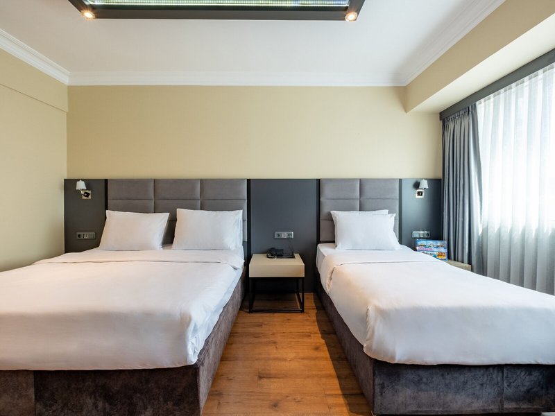 Frt Airlines Otel 47