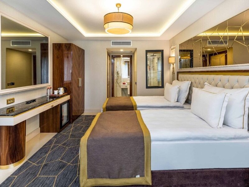 Beethoven Senfoni Hotel 2