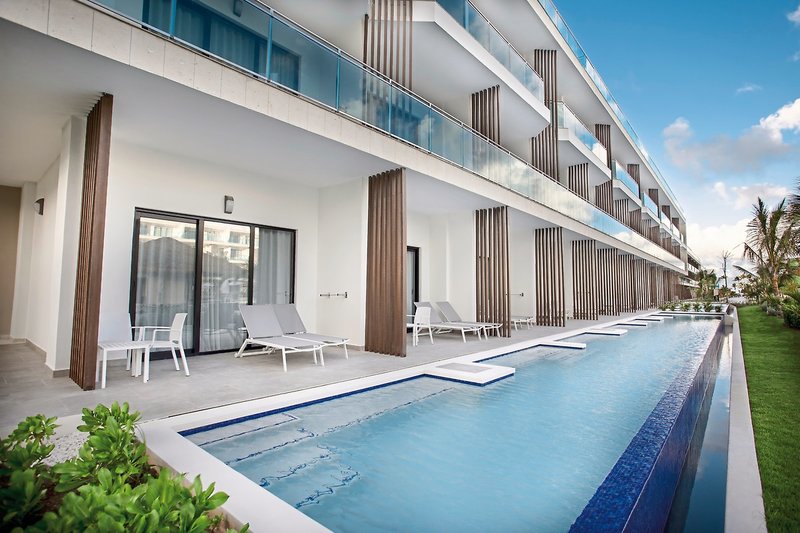 Serenade Punta Cana Beach & Spa Resort 10
