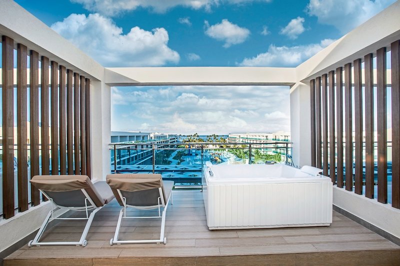 Serenade Punta Cana Beach & Spa Resort 17