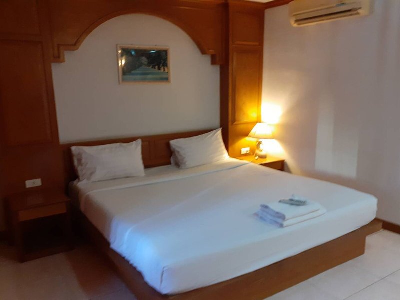 Praew Mansion 12