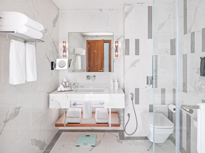 Holiday Inn Dubai Al-Maktoum Airport 44