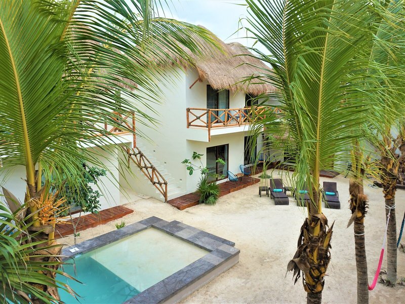 La Puerta Azul Beachfront Adults Only 2