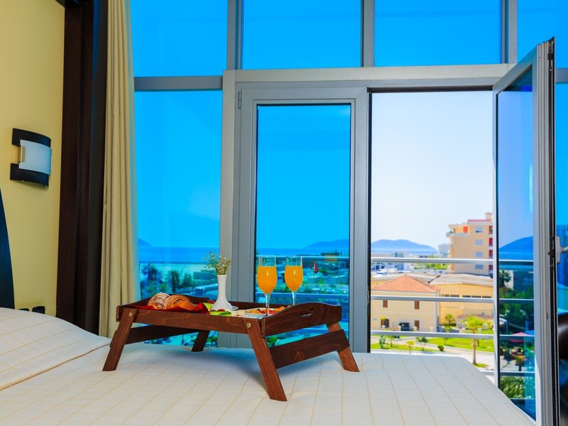 Vlora International 15 - Room Example