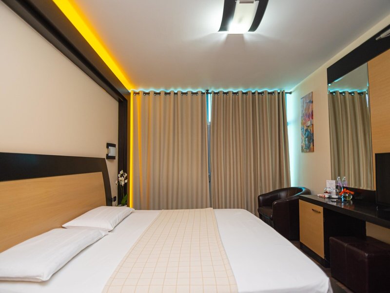 Vlora International 16 - Room Example