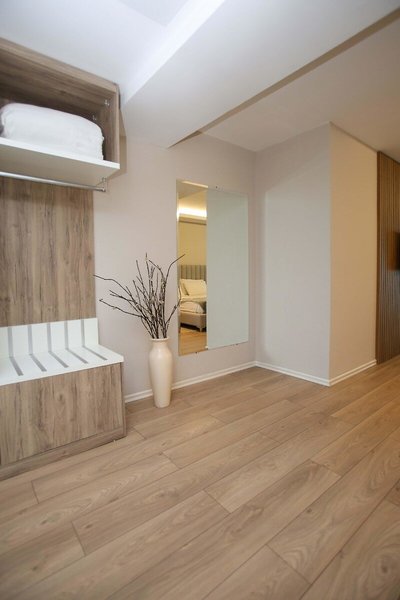 Vlora International 23 - Room Example