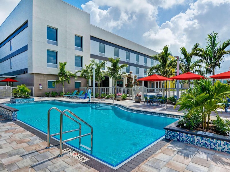Home2 Suites by Hilton Naples I-75 Pine Ridge Road 6