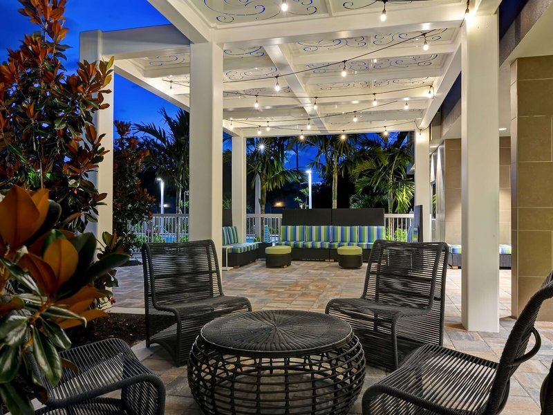 Home2 Suites by Hilton Naples I-75 Pine Ridge Road 11
