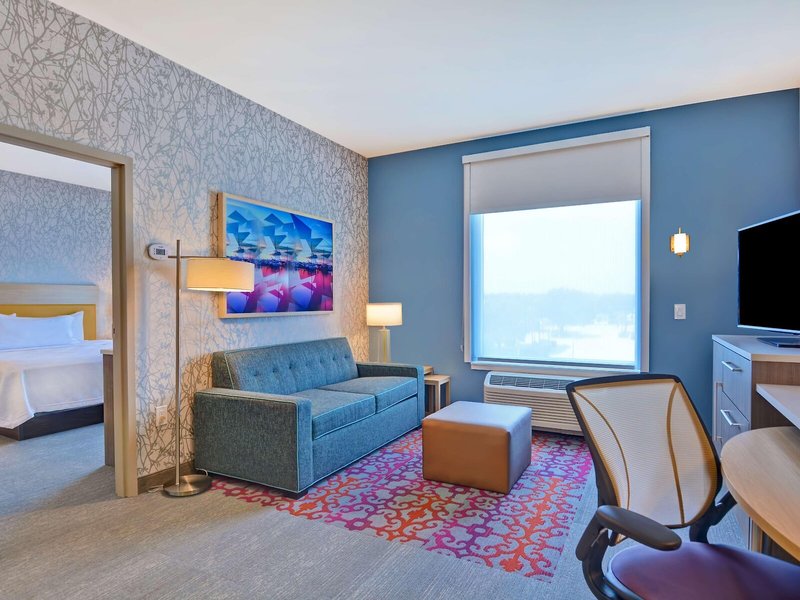 Home2 Suites by Hilton Naples I-75 Pine Ridge Road 26