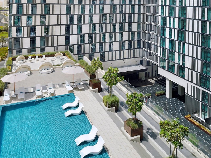 Staybridge Suites Dubai Al-Maktoum Airport 6