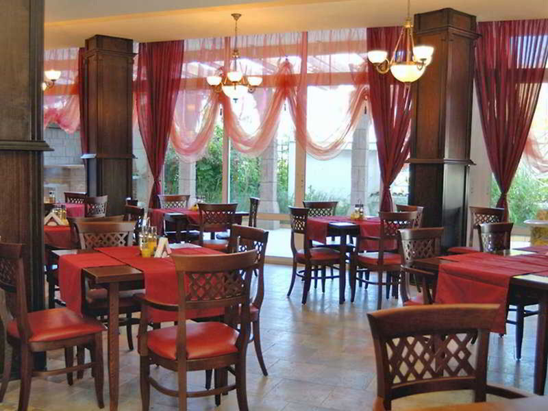 Sunset Hotel 7