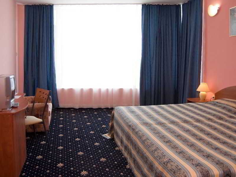 Sunset Hotel 9