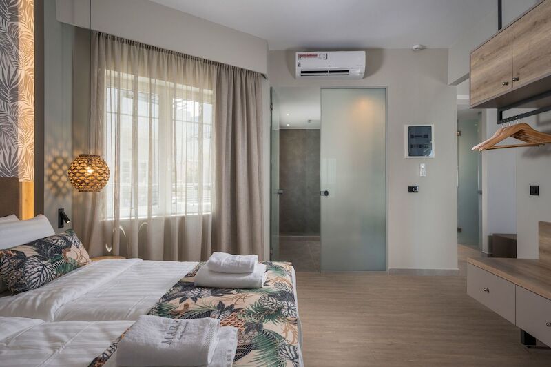 Mare Blue & Suites Hotel 6