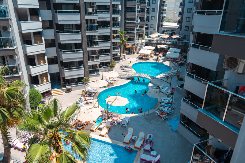 The Nora Hotels Family Club 10