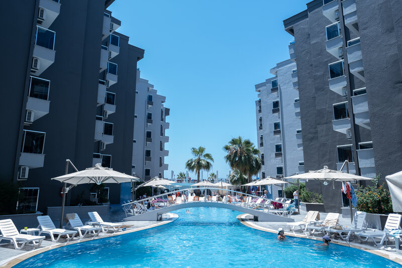 The Nora Hotels Family Club 8
