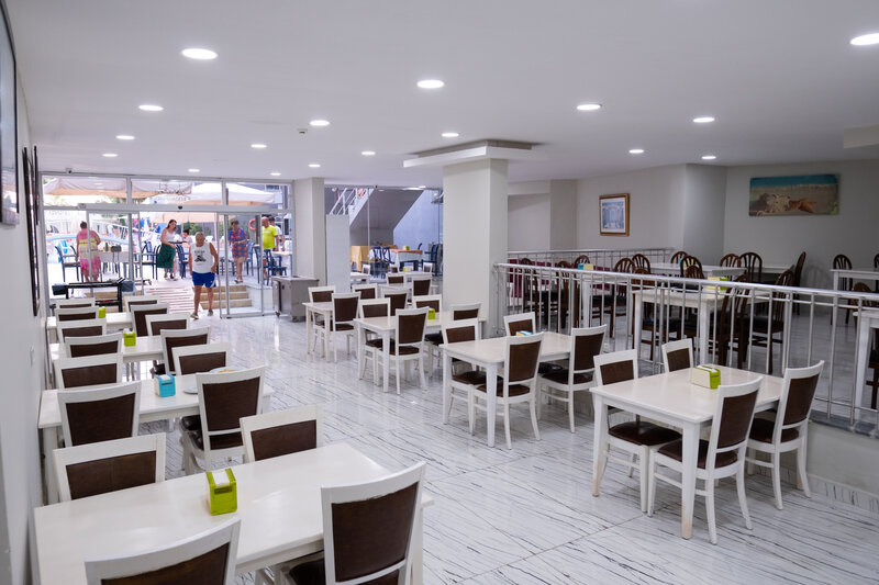 The Nora Hotels Family Club 18