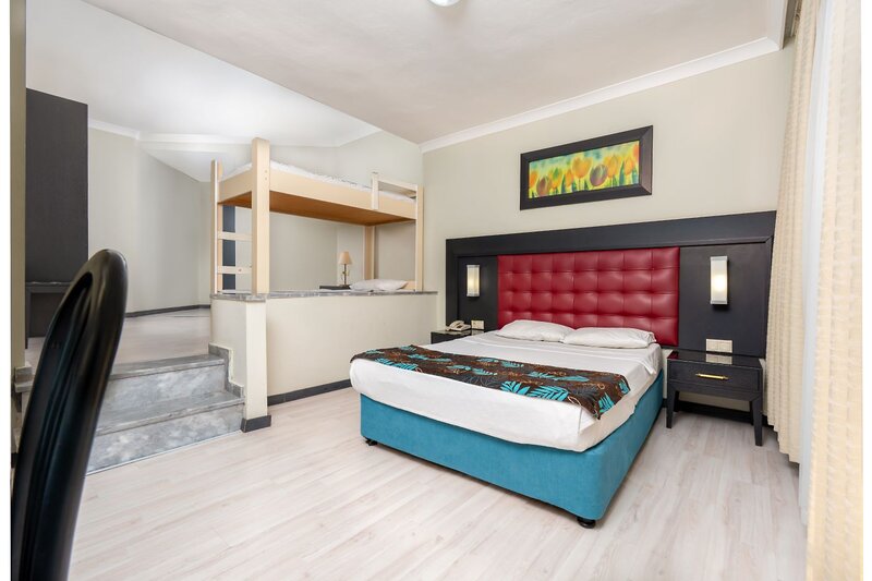 The Nora Hotels Family Club 20