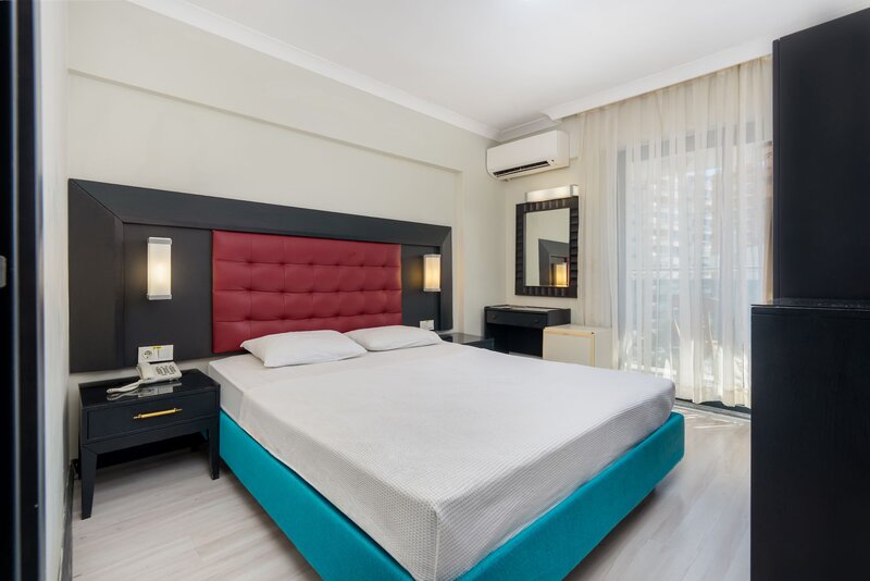 The Nora Hotels Family Club 25