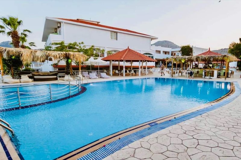 Fantasy Resort Hotel 1