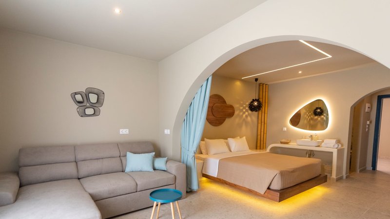 Fantasy Resort Hotel 4