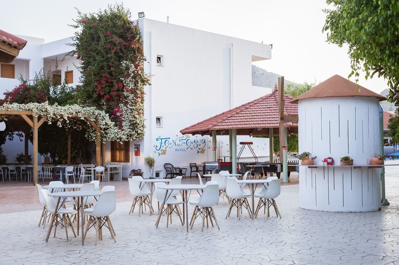 Fantasy Resort Hotel 6