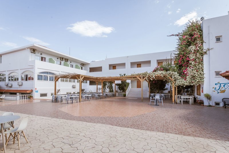 Fantasy Resort Hotel 10