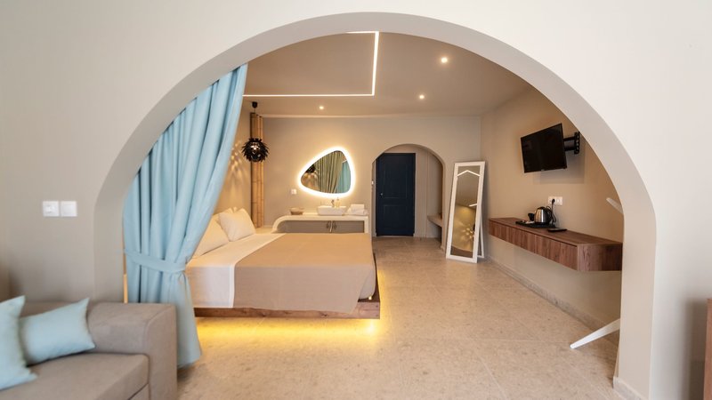 Fantasy Resort Hotel 13