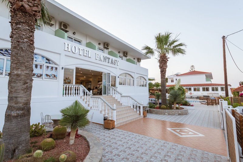 Fantasy Resort Hotel 18