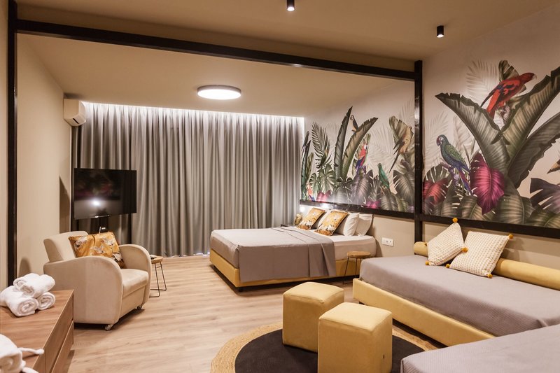 Fantasy Resort Hotel 35