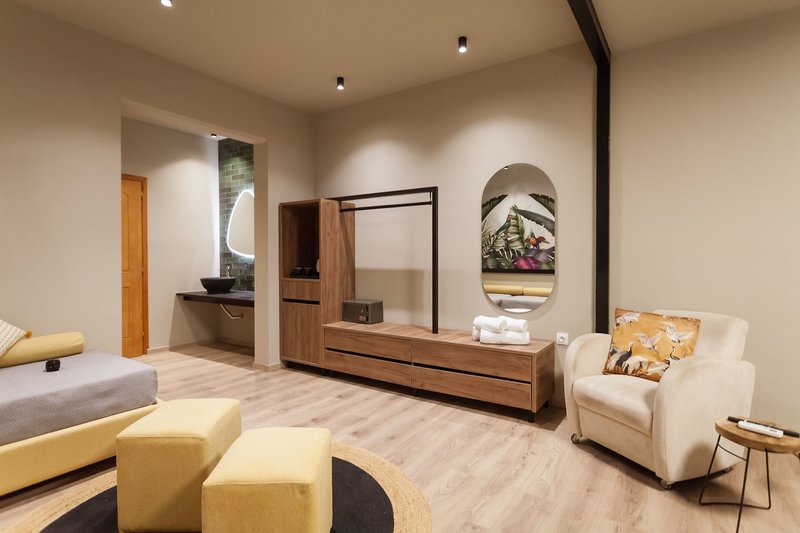 Fantasy Resort Hotel 36