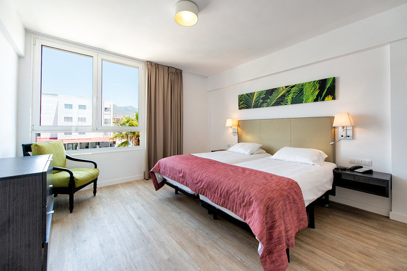 Atlantic Holiday Hotel 7