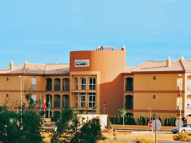 Apartamentos Leo Islamar 1