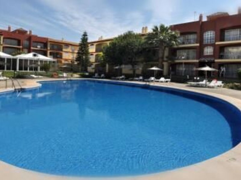 Apartamentos Leo Islamar 11