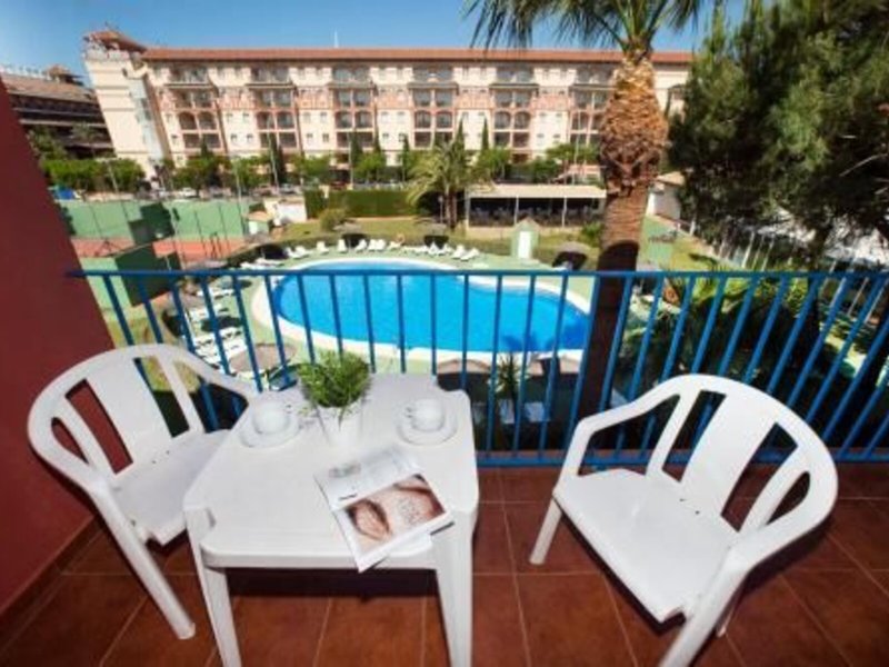 Apartamentos Leo Islamar 12