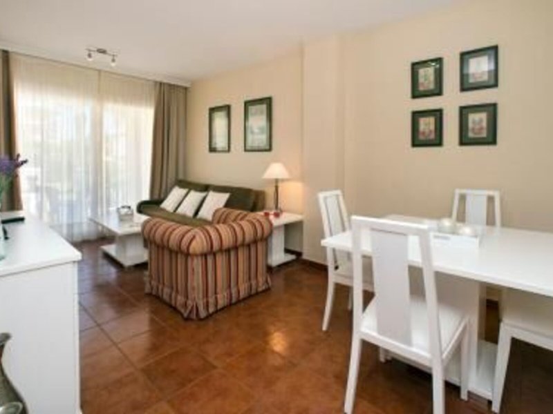 Apartamentos Leo Islamar 19