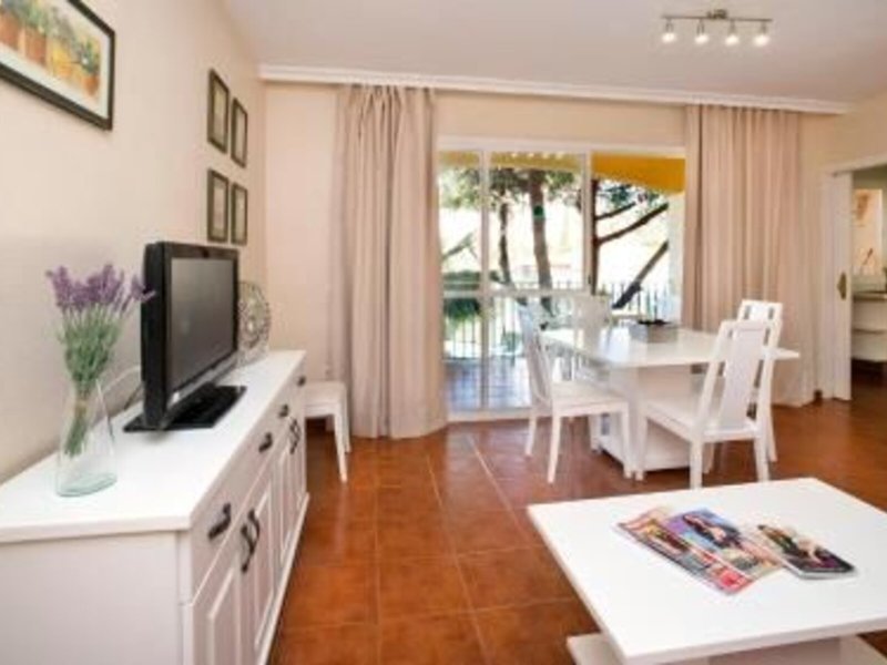 Apartamentos Leo Islamar 20