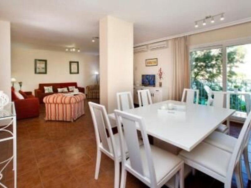 Apartamentos Leo Islamar 22