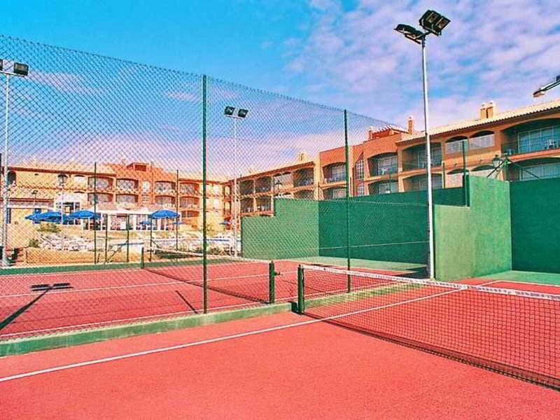 Apartamentos Leo Islamar 25