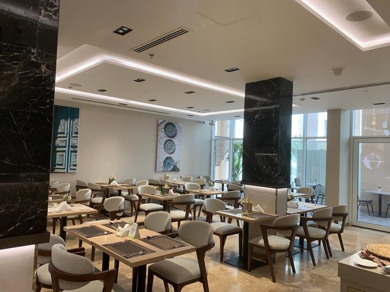 Citadines Al Ghubrah Muscat 3
